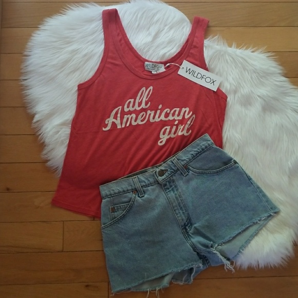 Wildfox Tops - 🎆 Wildfox Red All American Girl Graphic tank M